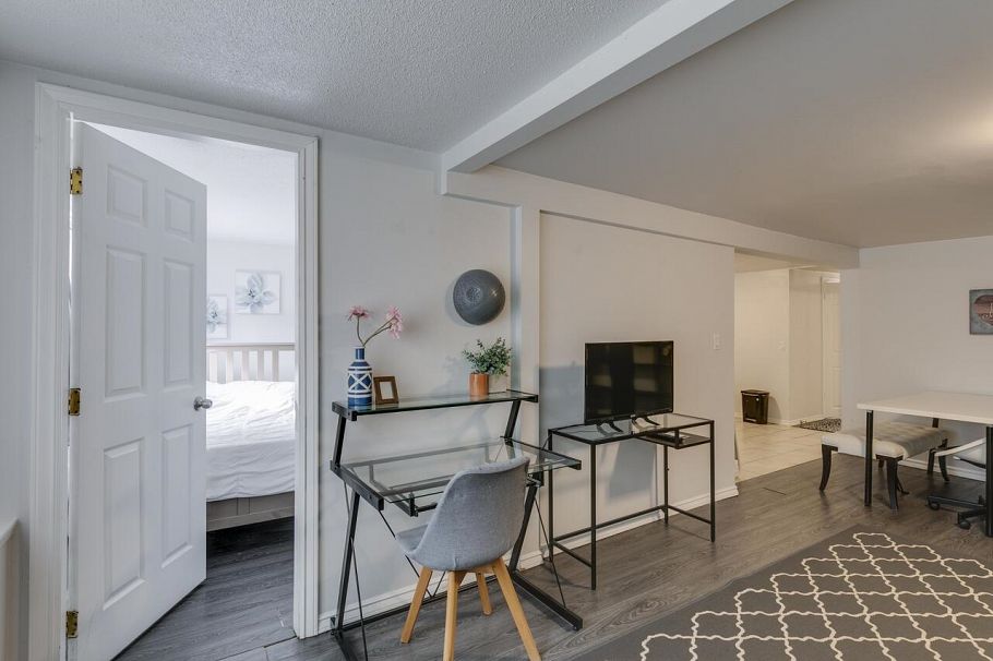 1577 E 26th Avenue Vancouver, BC - 37