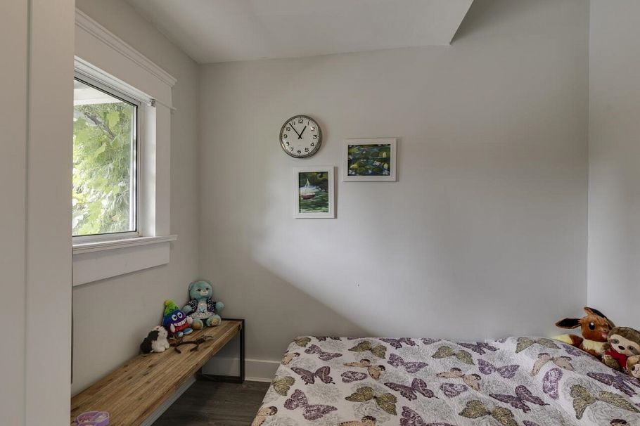 1577 E 26th Avenue Vancouver, BC - 19