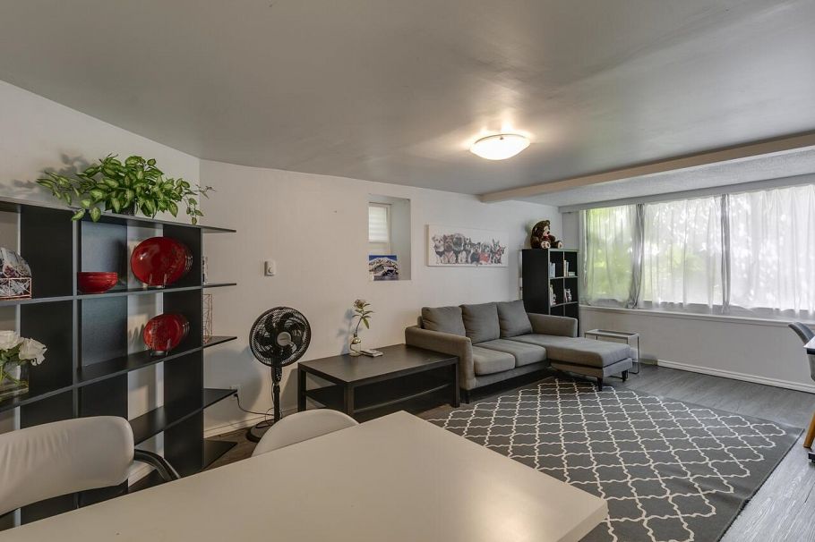 1577 E 26th Avenue Vancouver, BC - 38