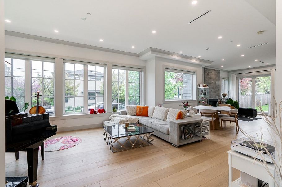 3804 W 20th Avenue Vancouver, BC - 2