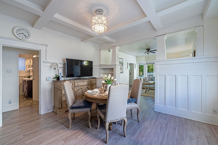 2085 W 45th Avenue Vancouver, BC - 16