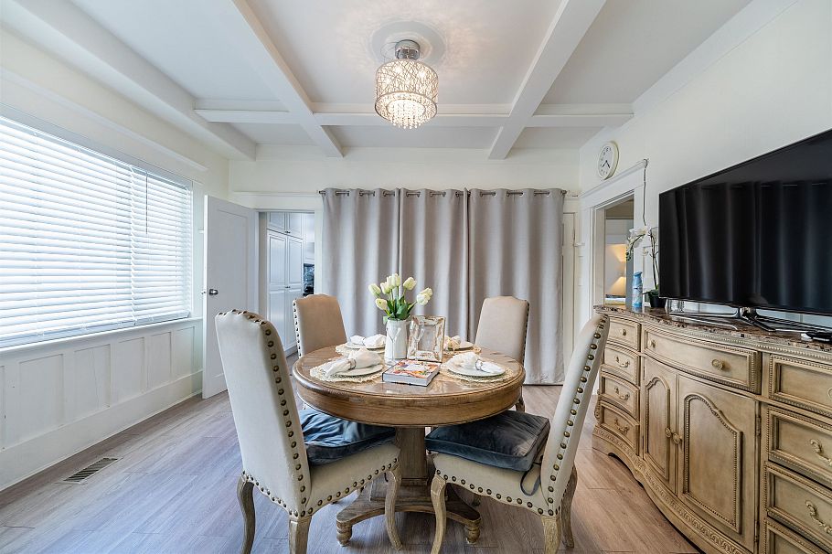 2085 W 45th Avenue Vancouver, BC - 18