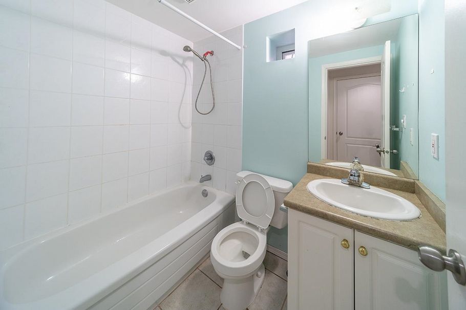 4663 W 15th Avenue Vancouver, BC - 18