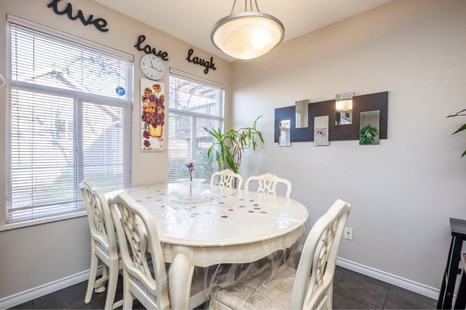 1528 Bond Street North Vancouver, BC - 14