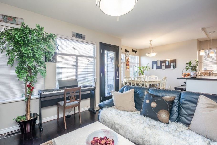 1528 Bond Street North Vancouver, BC - 18