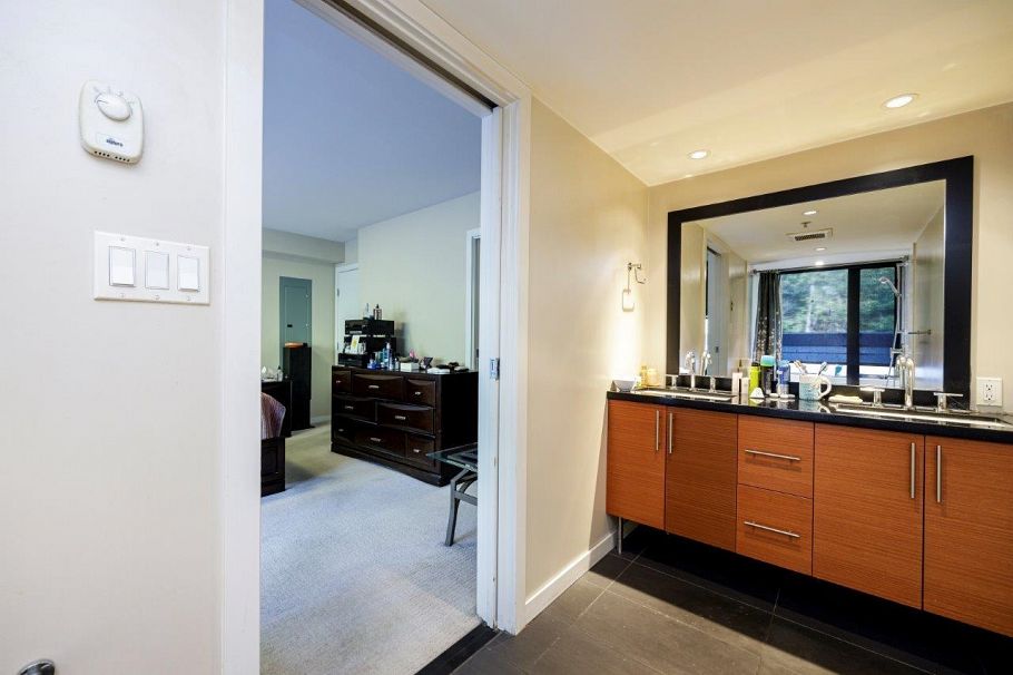 PH1 2832 Capilano Road North Vancouver, BC - 19