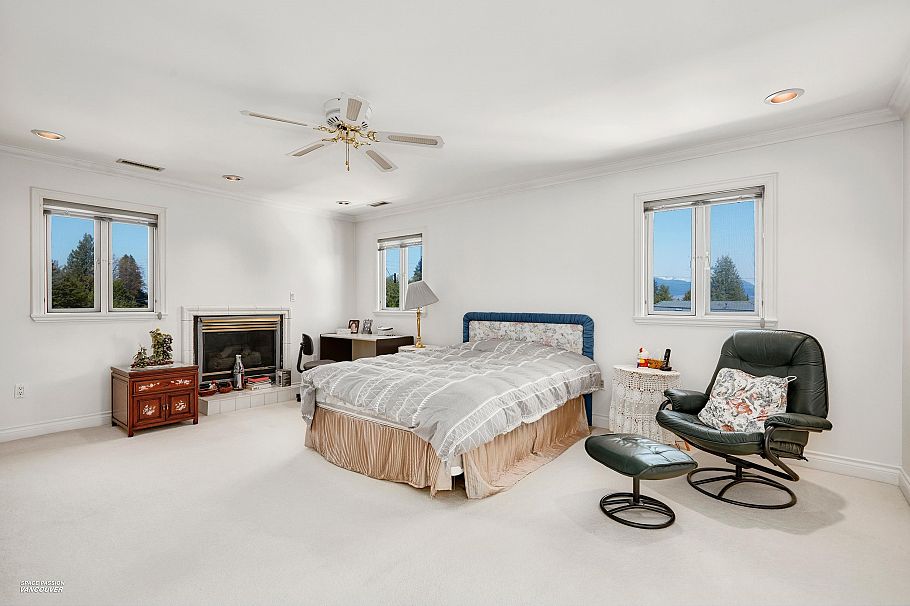 1355 W 33rd Avenue Vancouver, BC - 21