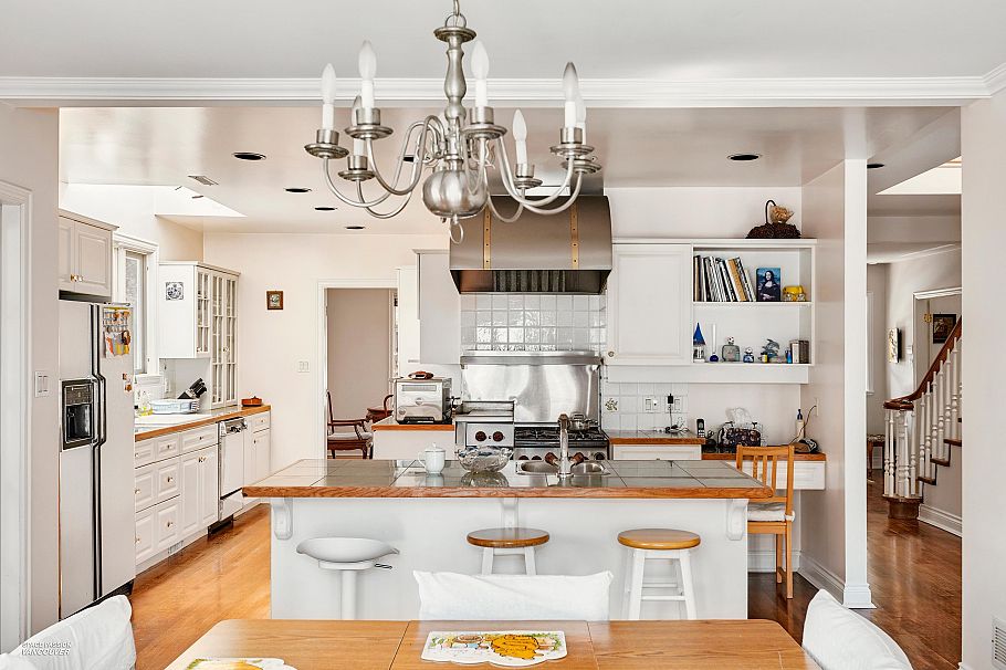 1355 W 33rd Avenue Vancouver, BC - 16