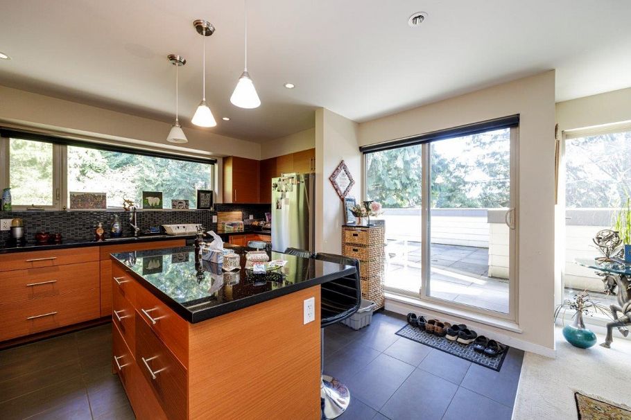 PH1 2832 Capilano Road North Vancouver, BC - 7