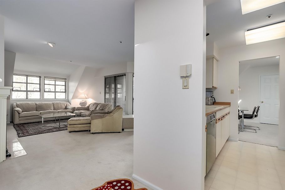 E403 628 W 12th Avenue Vancouver, BC - 3