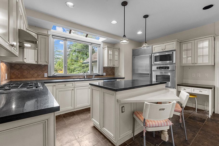 4637 Angus Drive Vancouver, BC - 11