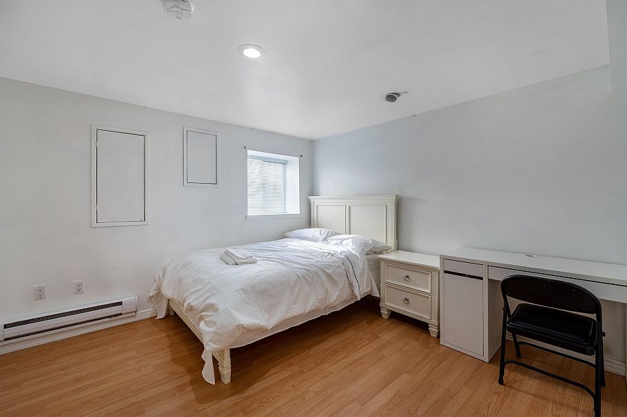 2085 W 45th Avenue Vancouver, BC - 33