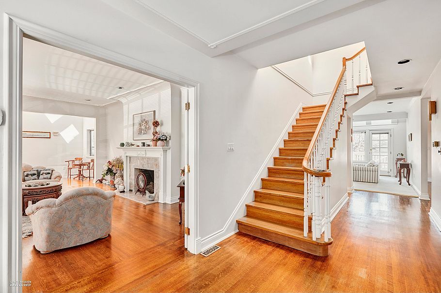 1355 W 33rd Avenue Vancouver, BC - 19