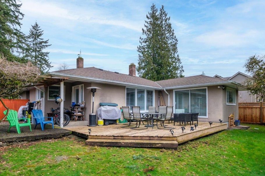 3001 Paisley Road North Vancouver, BC - 24