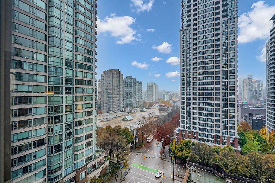 1303 867 Hamilton Street Vancouver, BC - 13