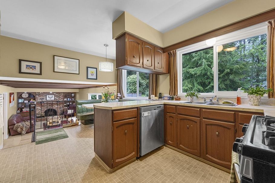 5178 Cliffridge Avenue North Vancouver, BC - 12