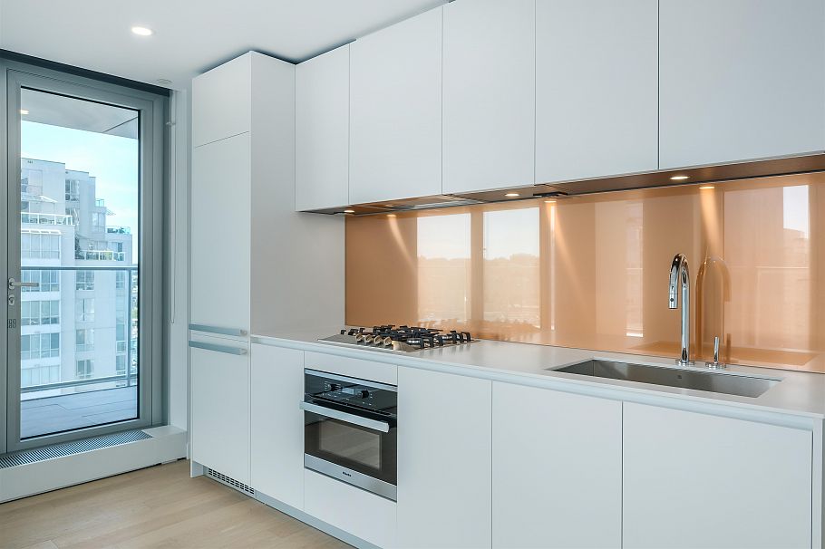 2102 1480 Howe Street Vancouver, BC - 5