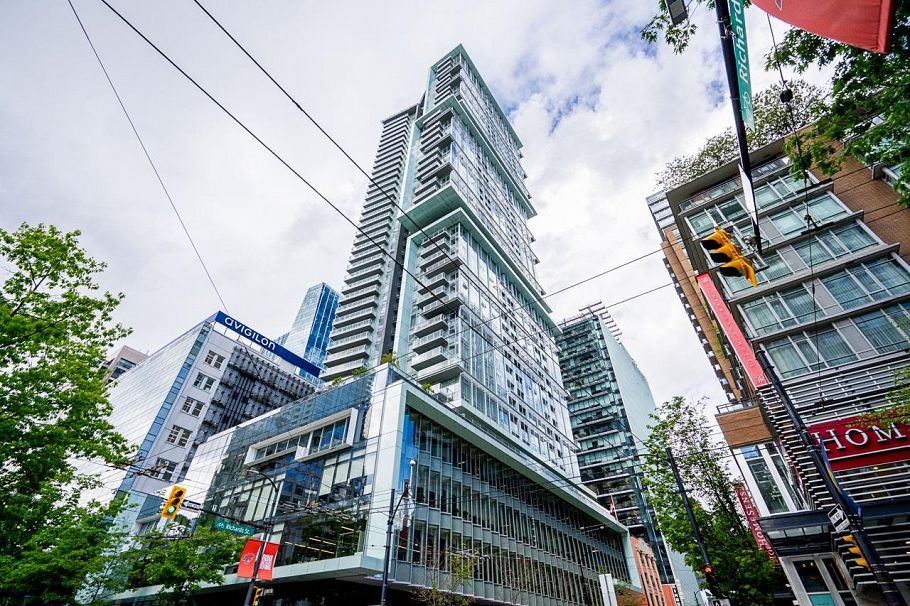 4805 777 Richards Street Vancouver, BC - 2