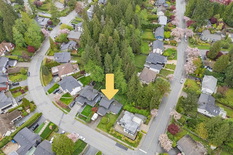 5178 Cliffridge Avenue North Vancouver, BC - 38