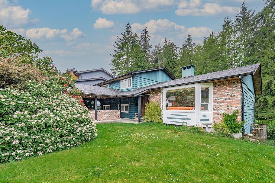 5178 Cliffridge Avenue North Vancouver, BC - 3