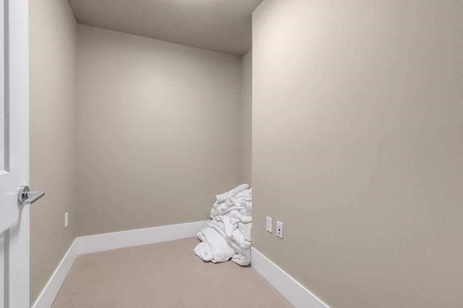 484 W 59th Avenue Vancouver, BC - 13