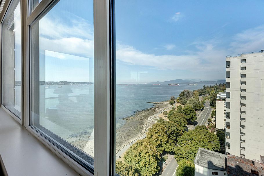 1600 1919 Beach Avenue Vancouver, BC - 31