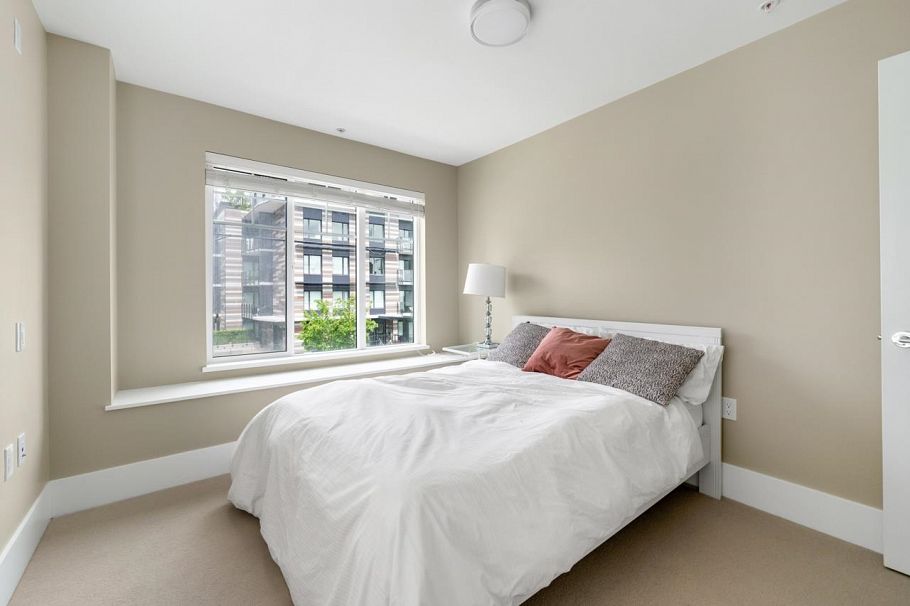 484 W 59th Avenue Vancouver, BC - 16