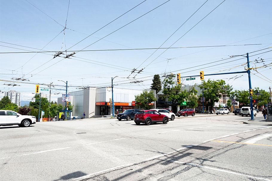 304 5520 Joyce Street Vancouver, BC - 29
