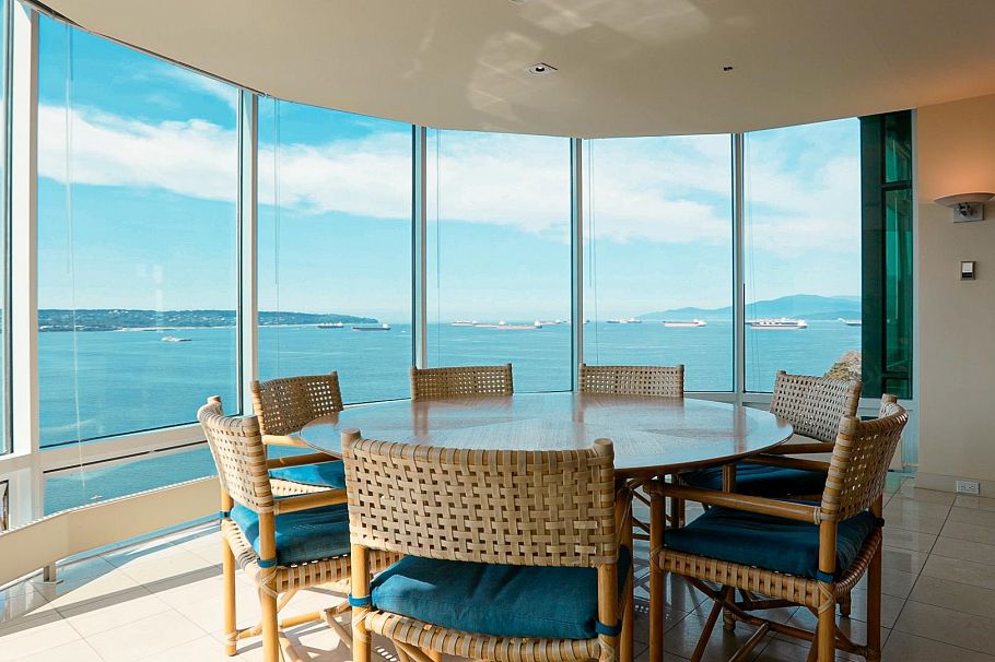 1600 1919 Beach Avenue Vancouver, BC - 1