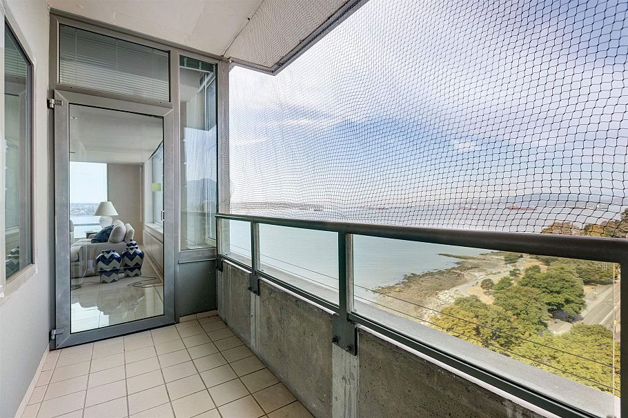 1600 1919 Beach Avenue Vancouver, BC - 26