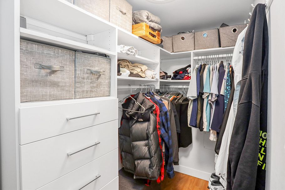 214 1189 Howe Street Vancouver, BC - 15