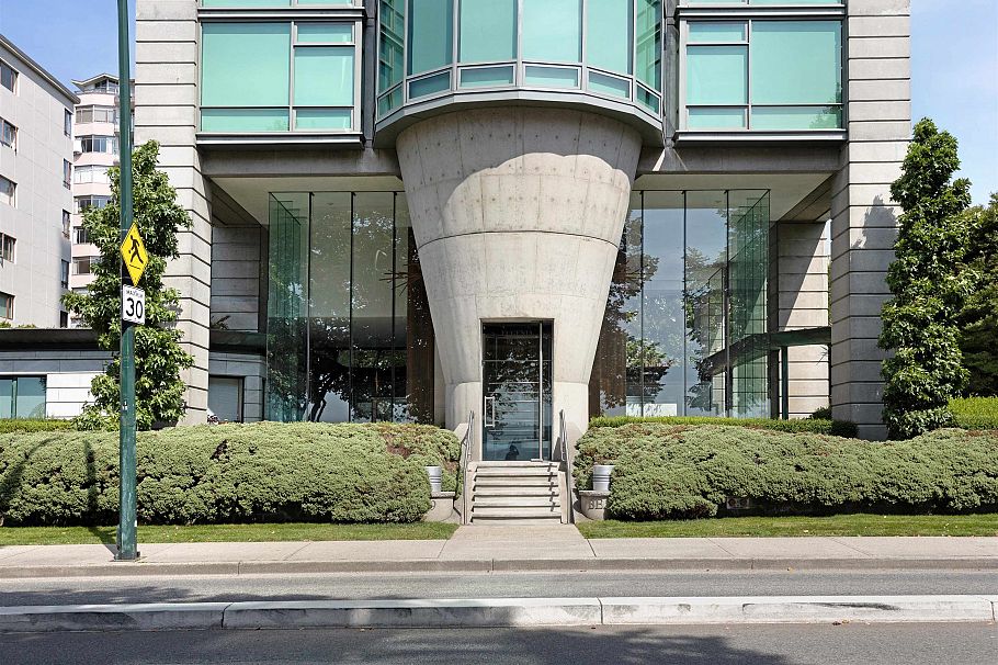 1600 1919 Beach Avenue Vancouver, BC - 35