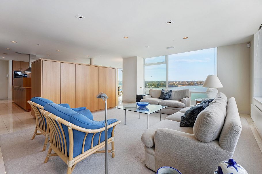 1600 1919 Beach Avenue Vancouver, BC - 8