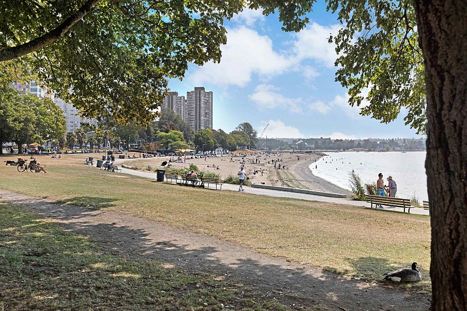 1600 1919 Beach Avenue Vancouver, BC - 40