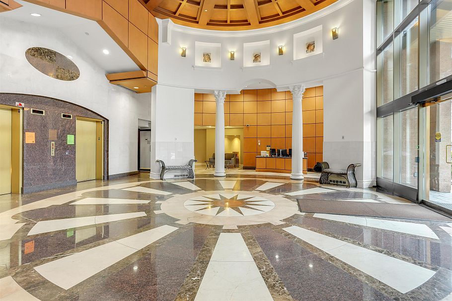 214 1189 Howe Street Vancouver, BC - 4