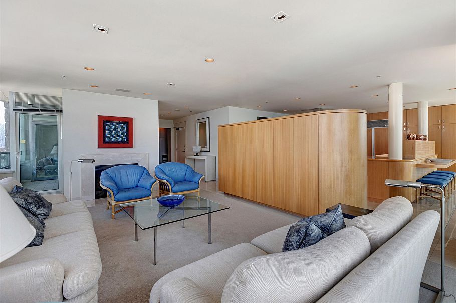 1600 1919 Beach Avenue Vancouver, BC - 9