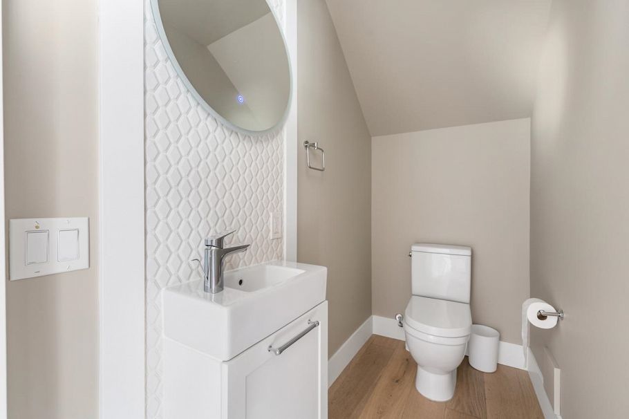 484 W 59th Avenue Vancouver, BC - 8