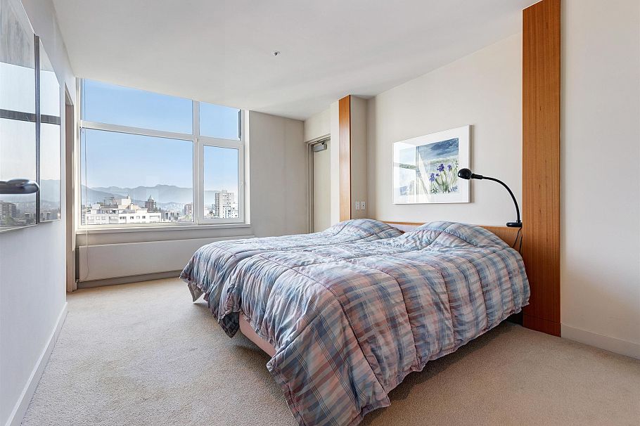 1600 1919 Beach Avenue Vancouver, BC - 24