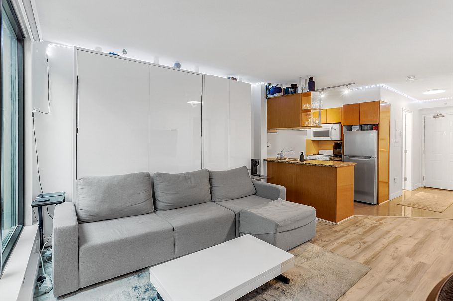 214 1189 Howe Street Vancouver, BC - 8