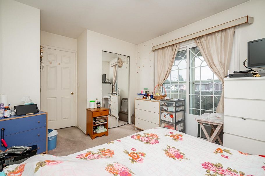 3288 School Avenue Vancouver, BC - 17