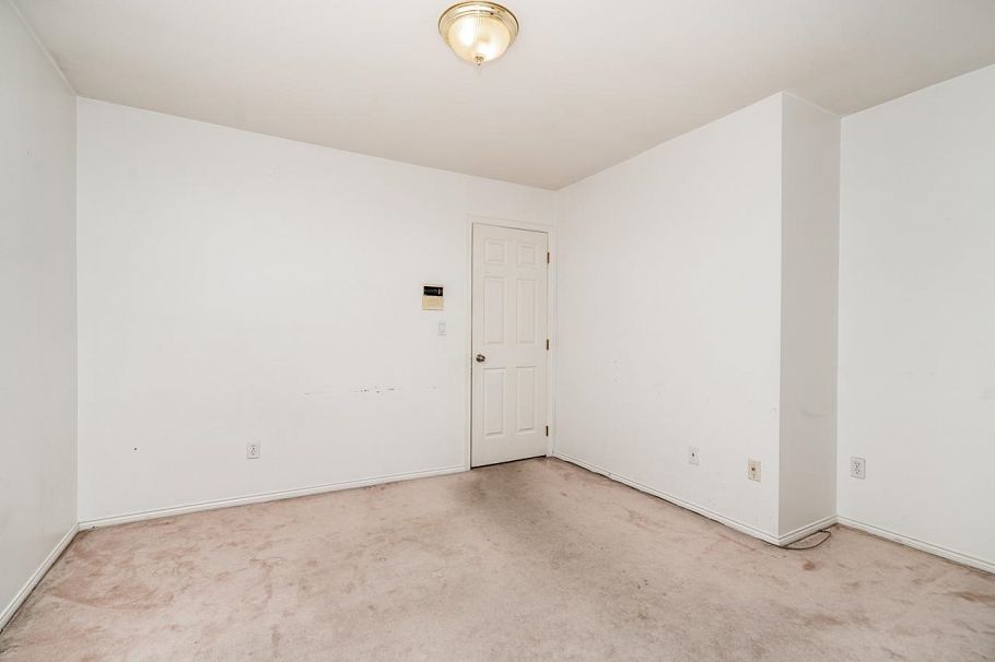 3288 School Avenue Vancouver, BC - 19