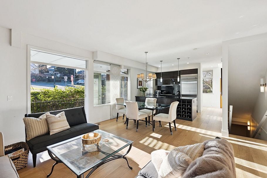 2925 Wall Street Vancouver, BC - 2