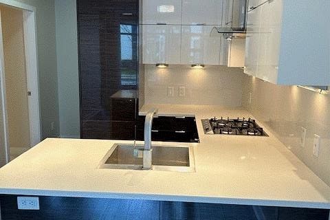 101 1777 W 7th Avenue Vancouver, BC - 4