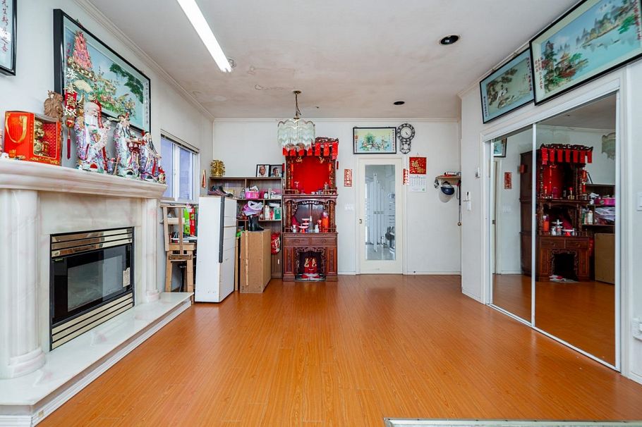 3288 School Avenue Vancouver, BC - 6