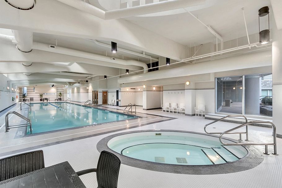 3703 689 Abbott Street Vancouver, BC - 37