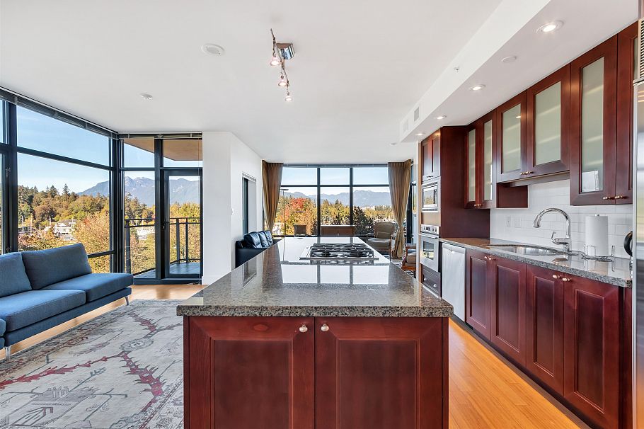 500 1863 Alberni Street Vancouver, BC - 2