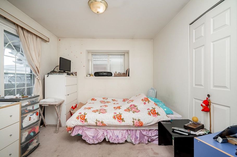 3288 School Avenue Vancouver, BC - 18