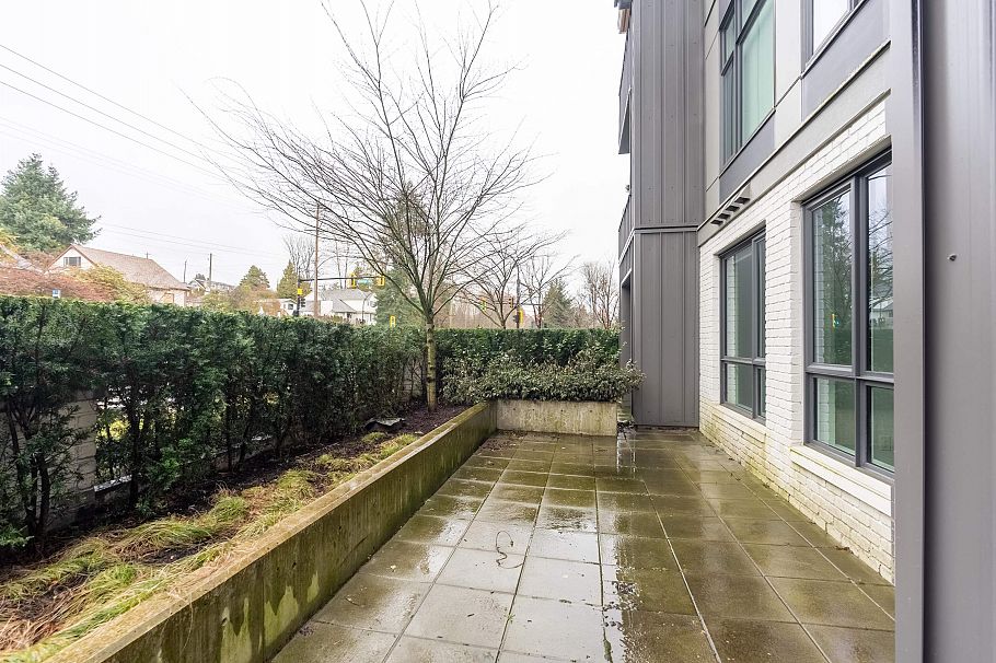 102 747 E 3 Street North Vancouver, BC - 20