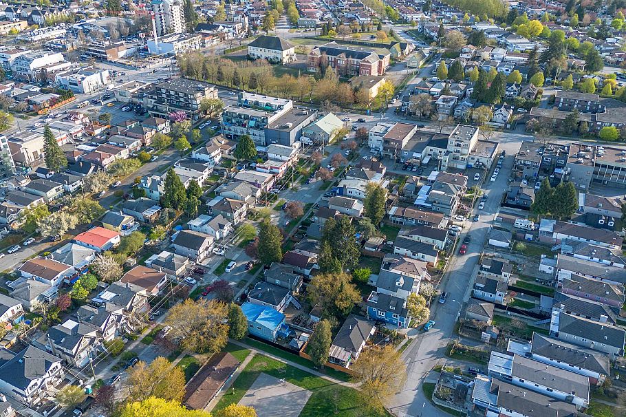 5355 Mckinnon Street Vancouver, BC - 4