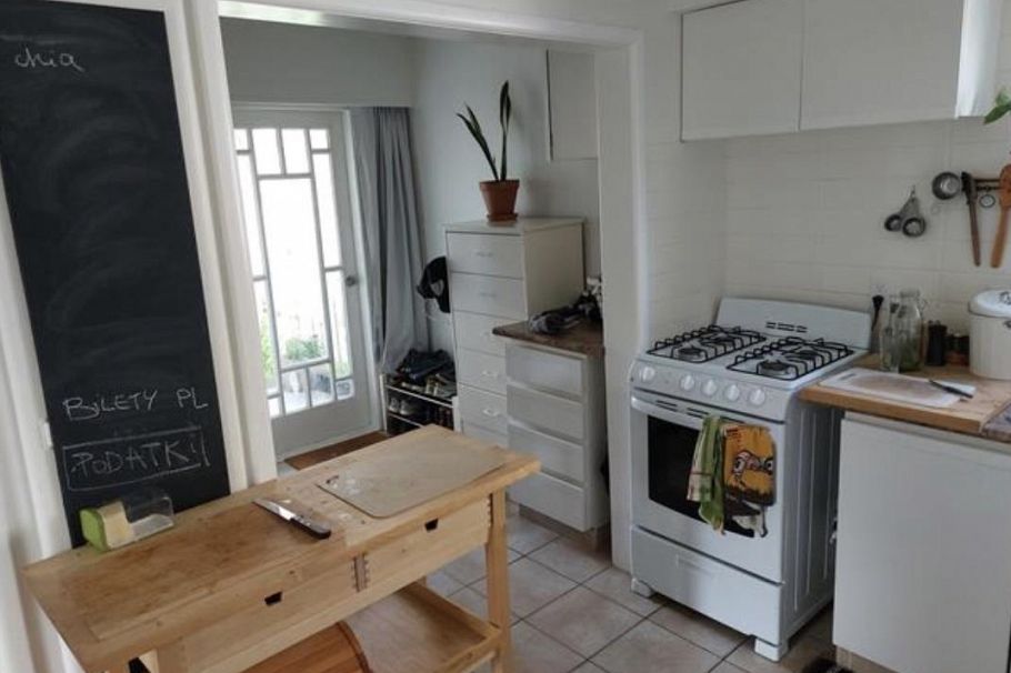 444 E 6th Street North Vancouver, BC - 3